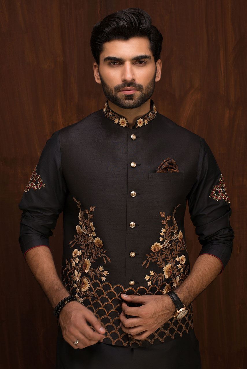 Charming_Black_Asian_Clothing-1