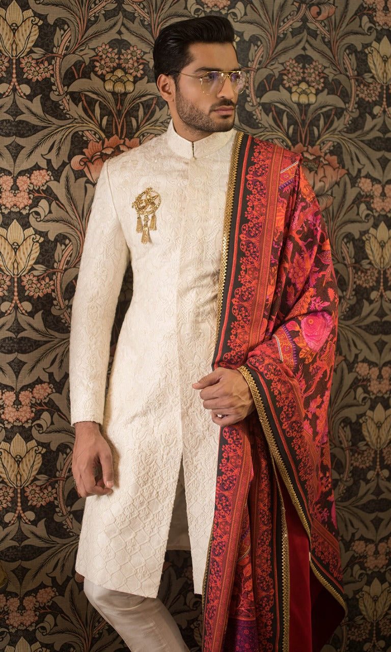 Ensemble_White_Asian_Clothing-1