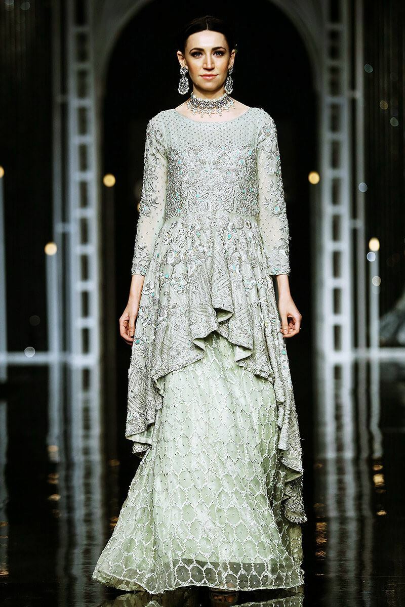 Eva_Womens_Outfits-1