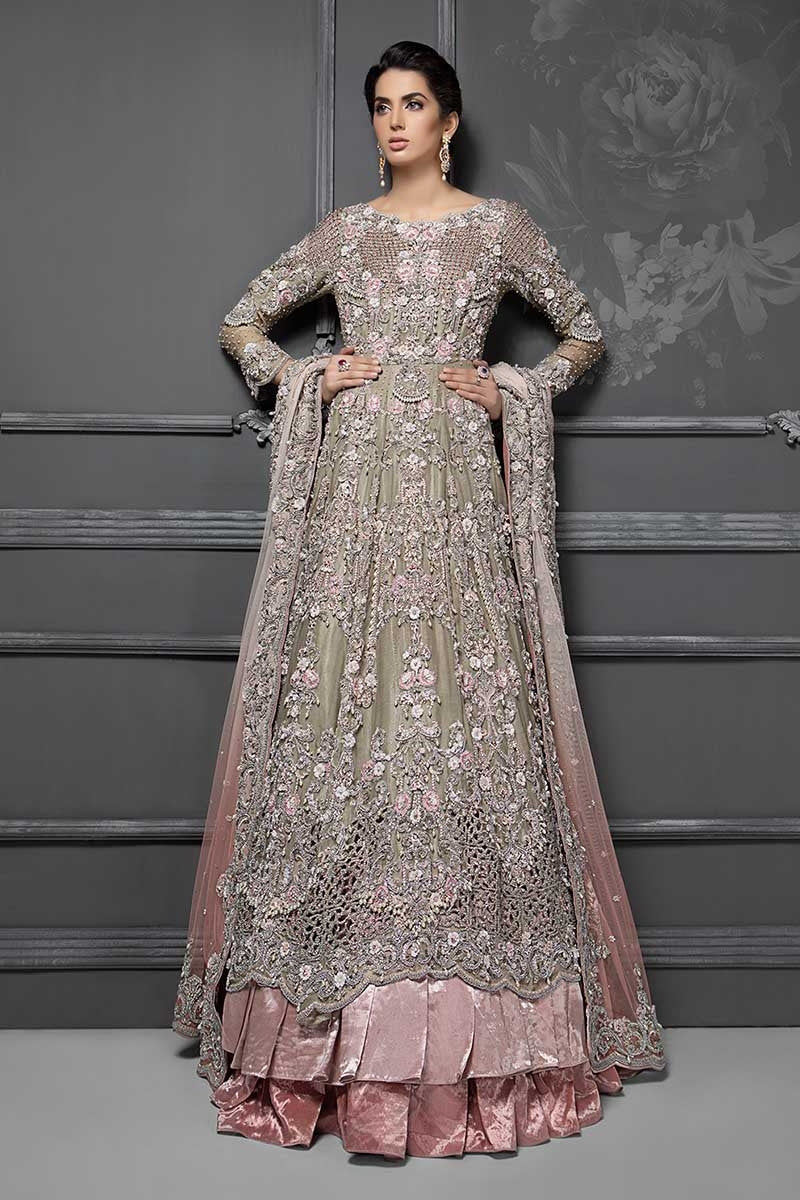 Fairy_Tale_Womens_Outfits-2