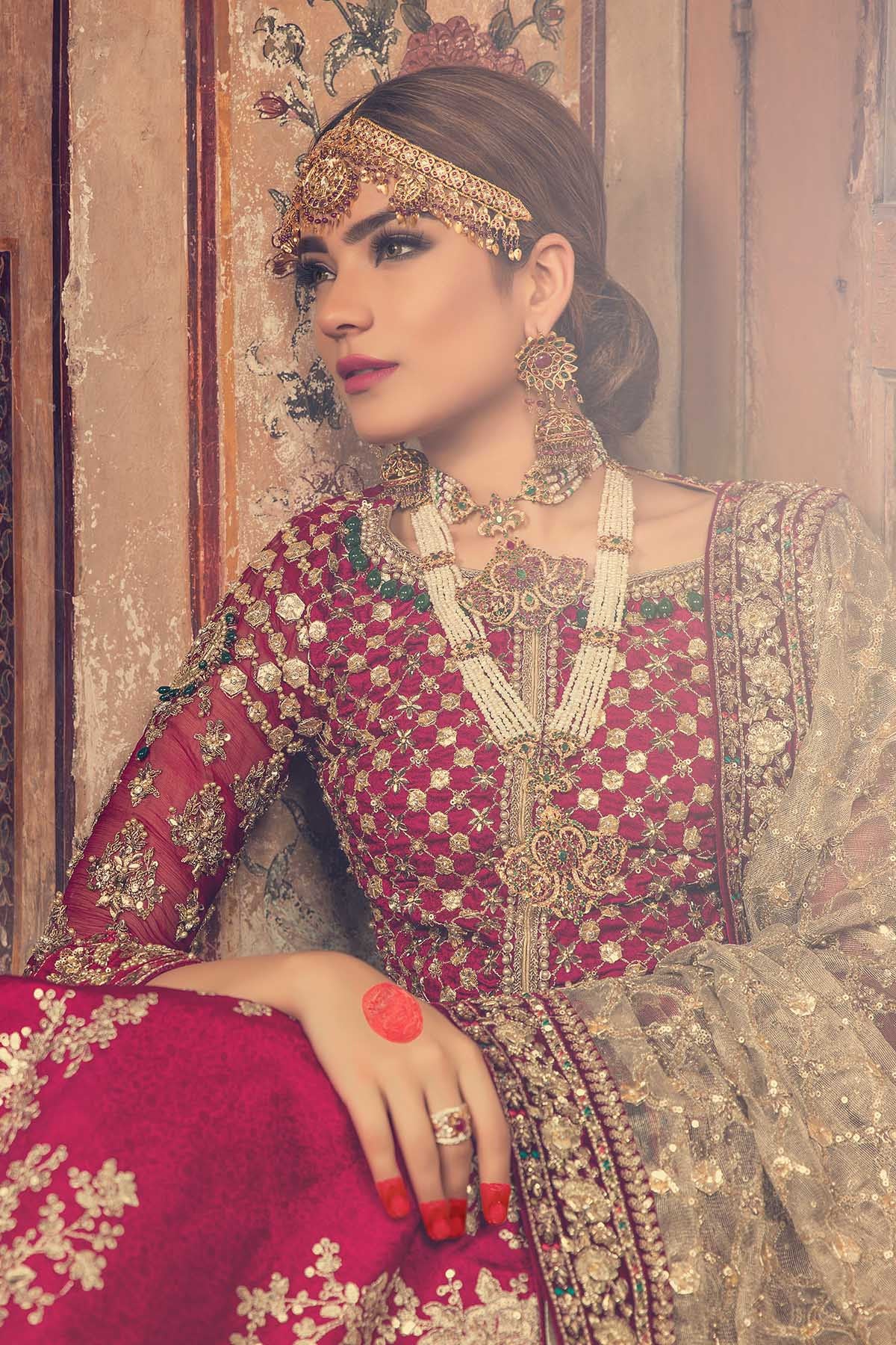 Shehzadi_Womens_Outfits-3
