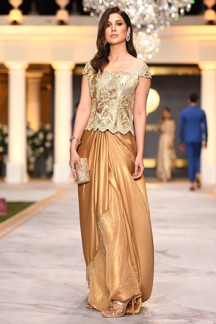 Sun_Gold_Womens_Outfits-1