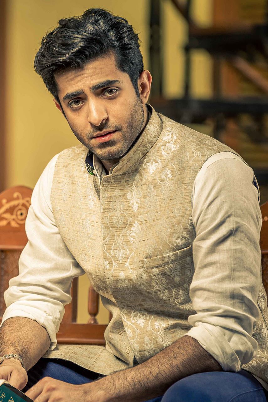 Traditional_Cream_Coat_Asian_Clothing-1