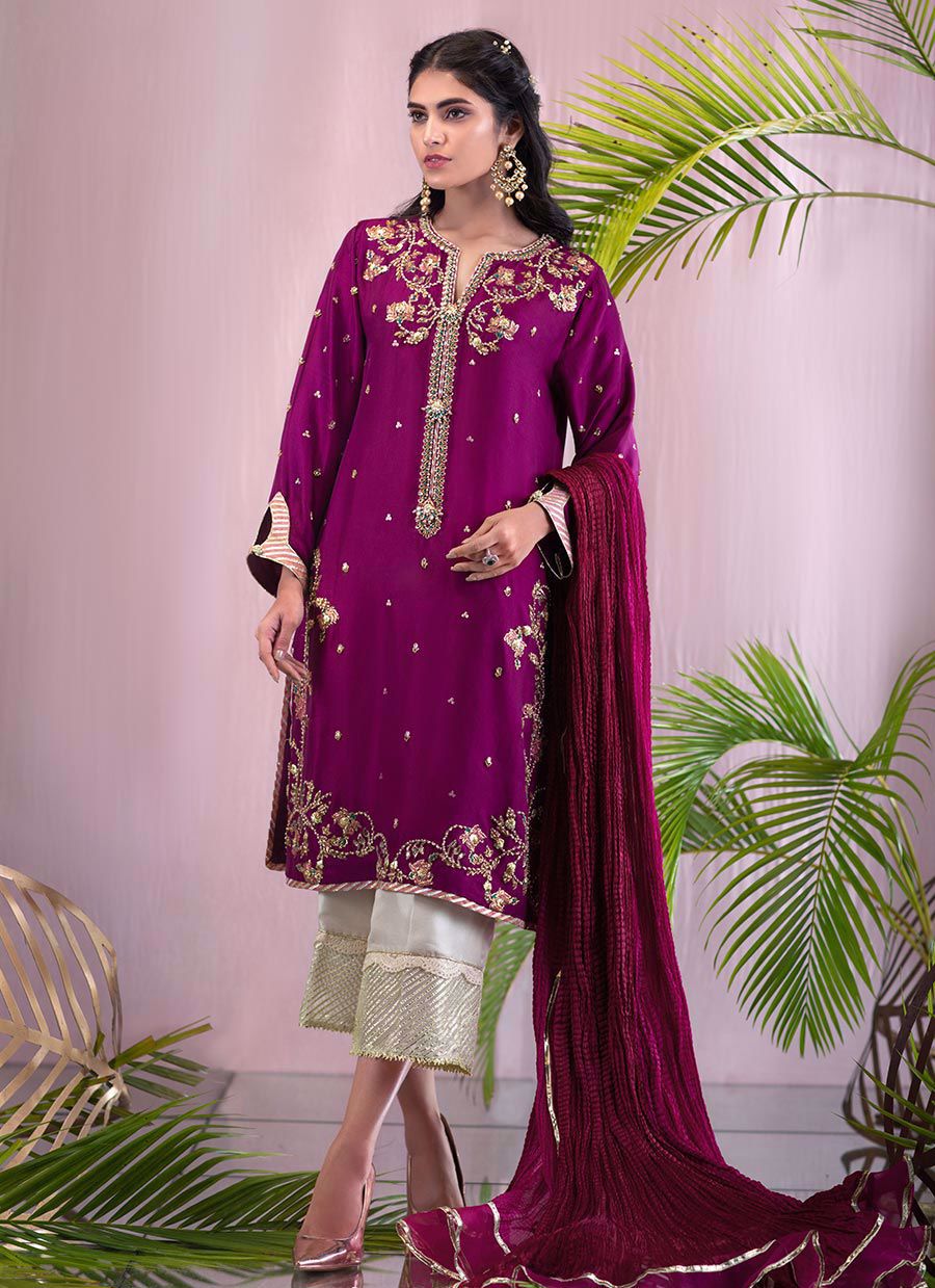 Women-Dresses-Online-TRADITIONAL-HEER-KURTA