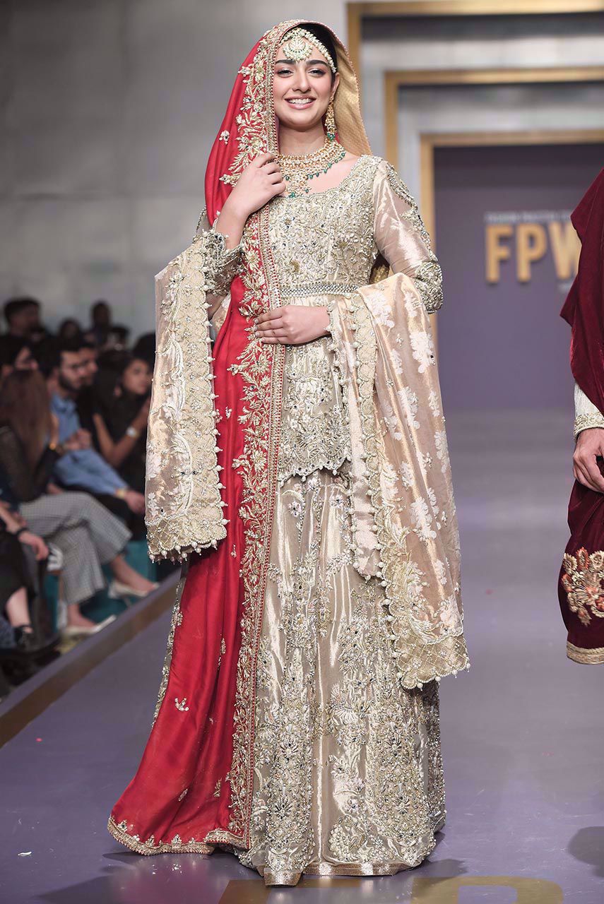 Zeenat_Mahal_Womens_Outfits-1